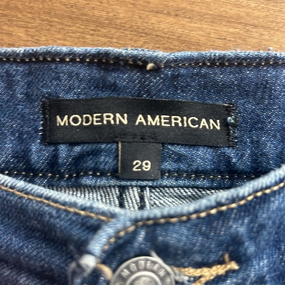 Modern American east side short - Picture 2 of 5